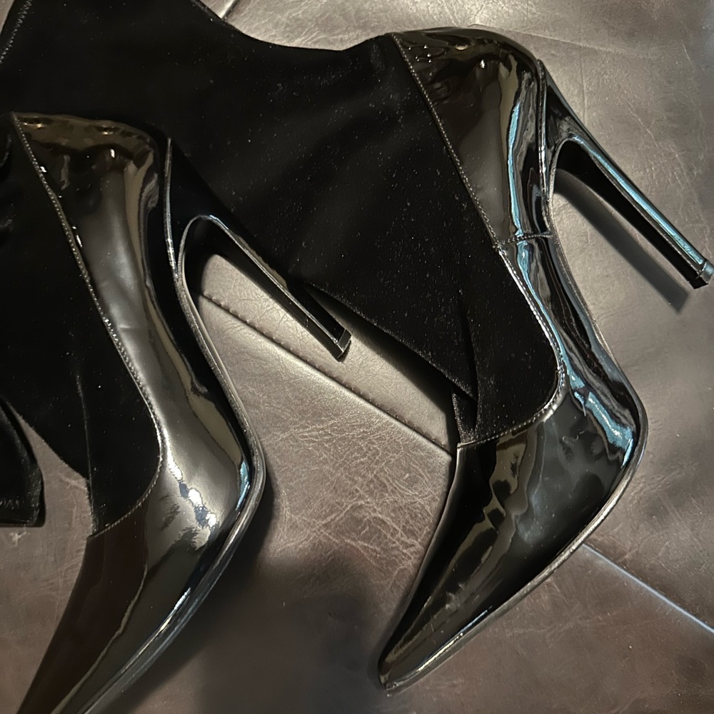 Balenciaga Knife Boot Black patent leather/velvet